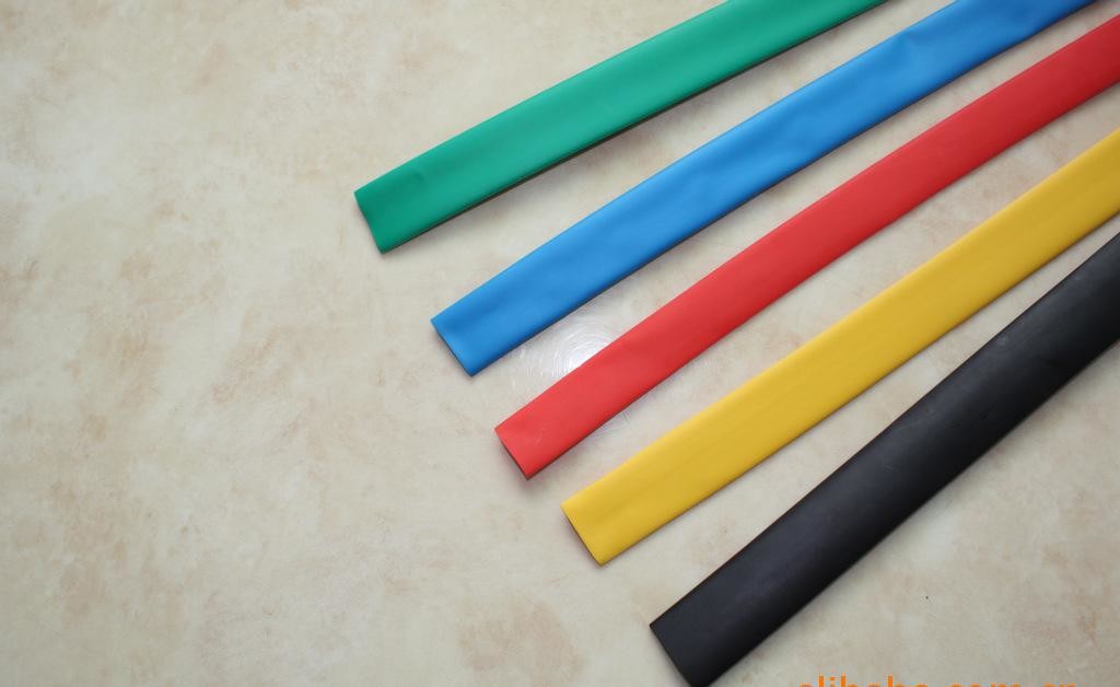 Multi Colored PVC Thermo Heat Shrink Wrap Tubing For Electrical Copper Row