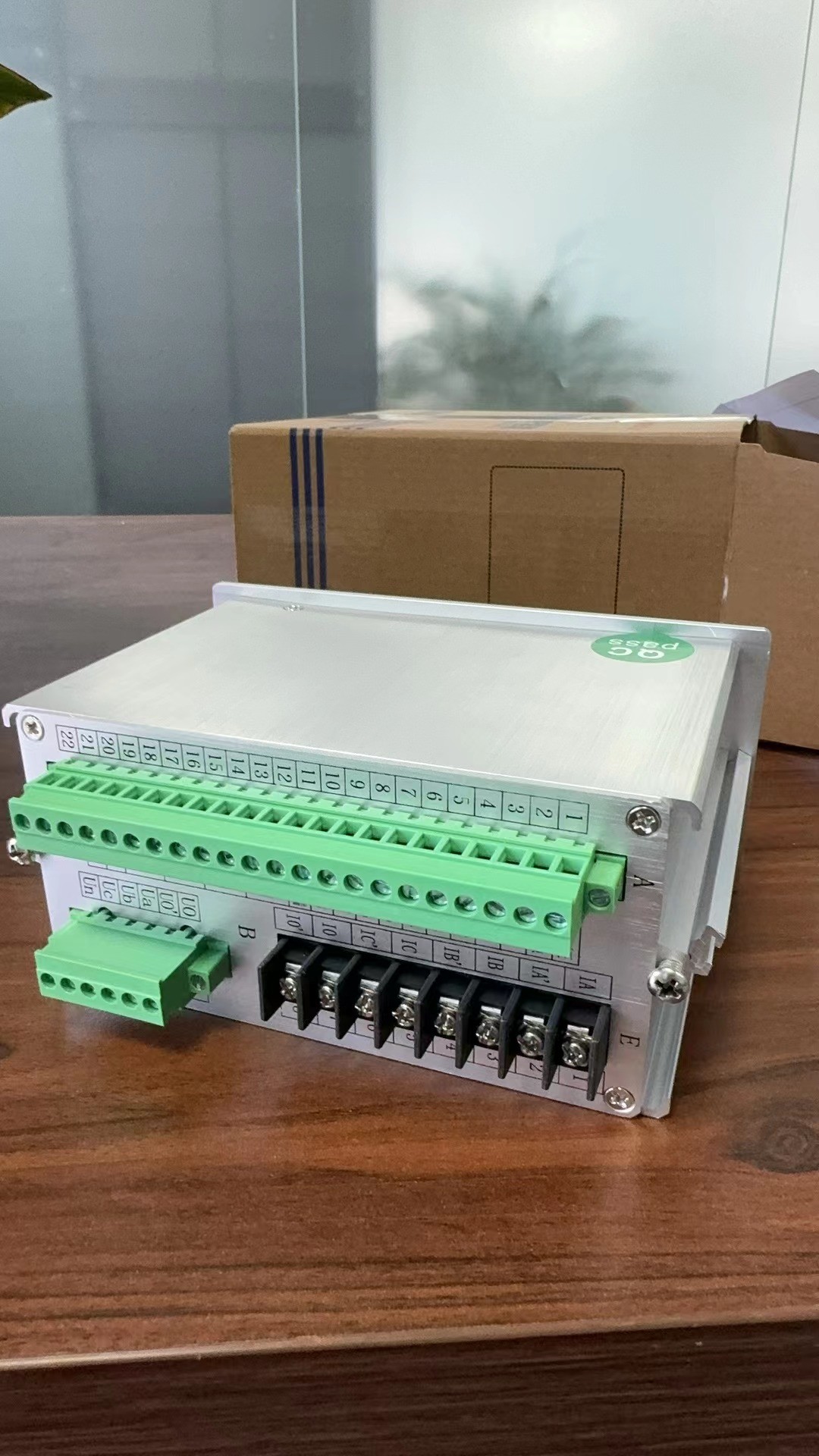 AC/DC 220V 3.6kV To 40.5kV Protective Relay With Switch Cabinet Surface