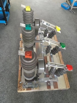 Intelligent Auto Recloser Circuit Breaker 12kv Remote Control Circuit Breaker